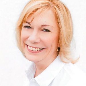 Meet your Posher, Pamela